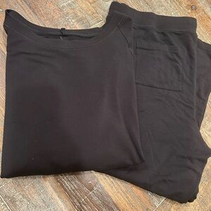 Lou & Grey Black Lounge Set